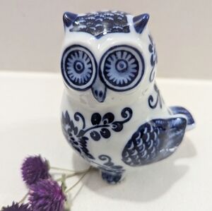 Pier 1 Imports Delft Style Ceramic Owl 4”.